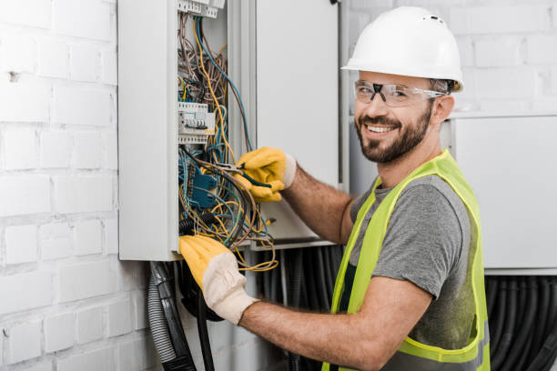Best Licensed Electrician  in Haltom City, TX